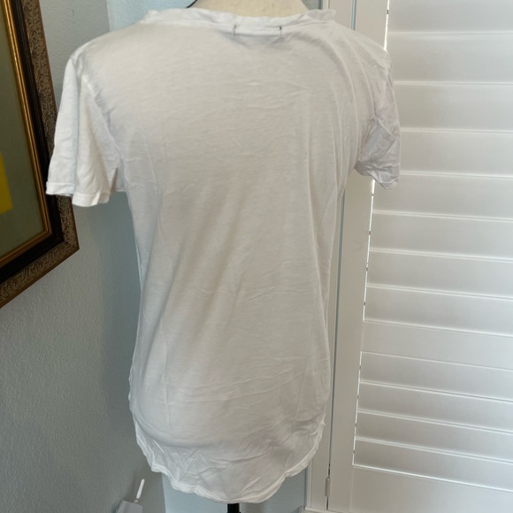 Signorelli, v-neck tee - Picture 5 of 7